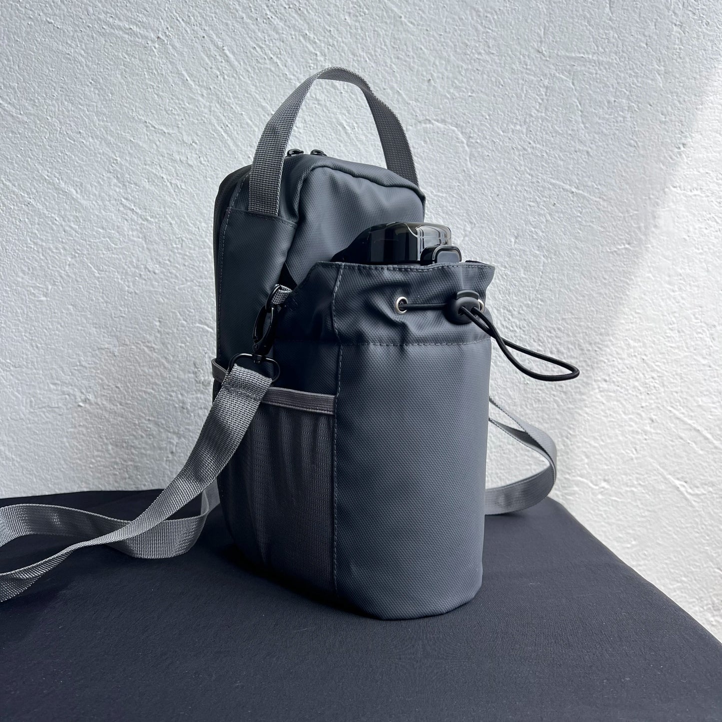 Magnetic Water Bottle Pouch Bag Gym-Specific Water Cup Holder with Strong Magnet for Outdoor Sports Cup Holder Bag